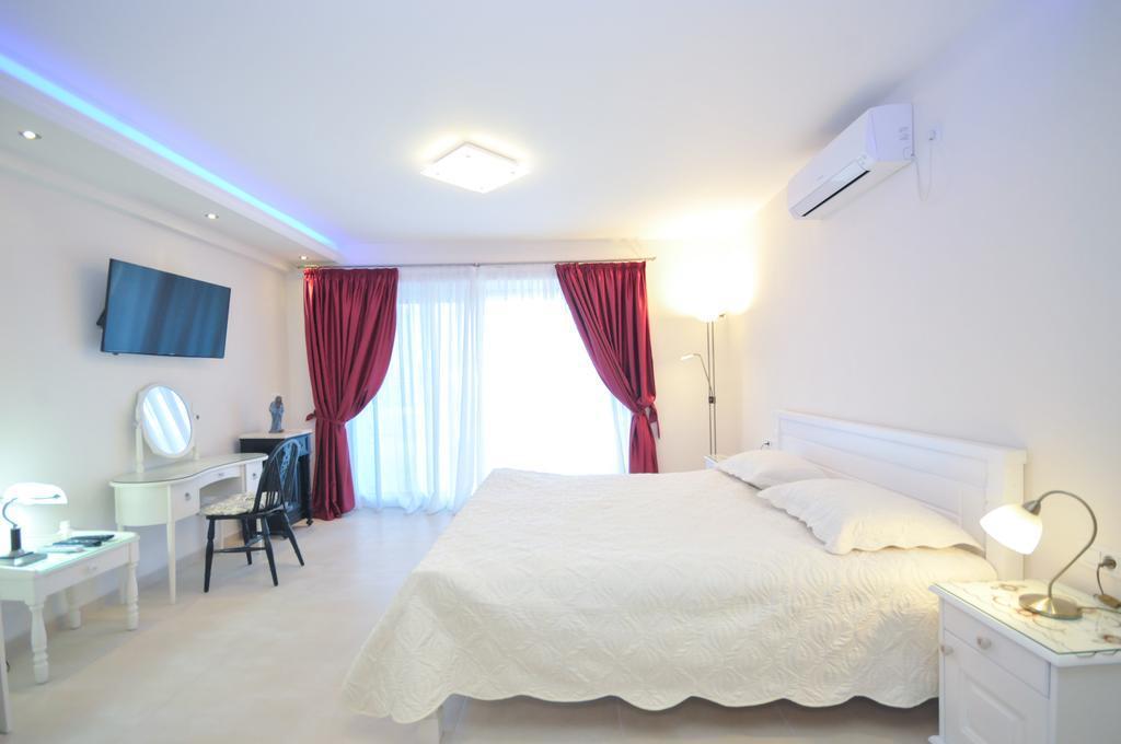 St.George Apartments Petrovac الغرفة الصورة